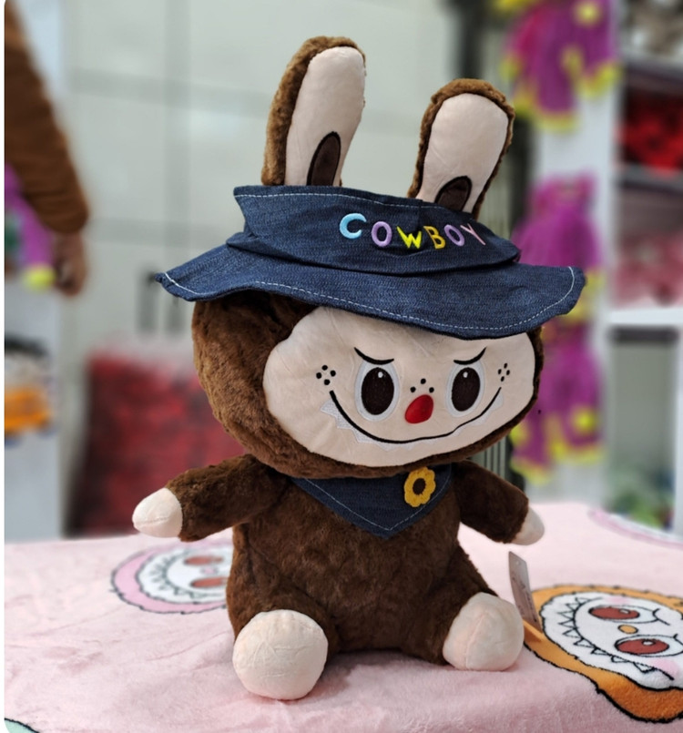 عروسک پولیشی لبوبو کابوی پتودار (Labubu Cowboy)